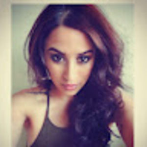 Meet your Posher, Monique